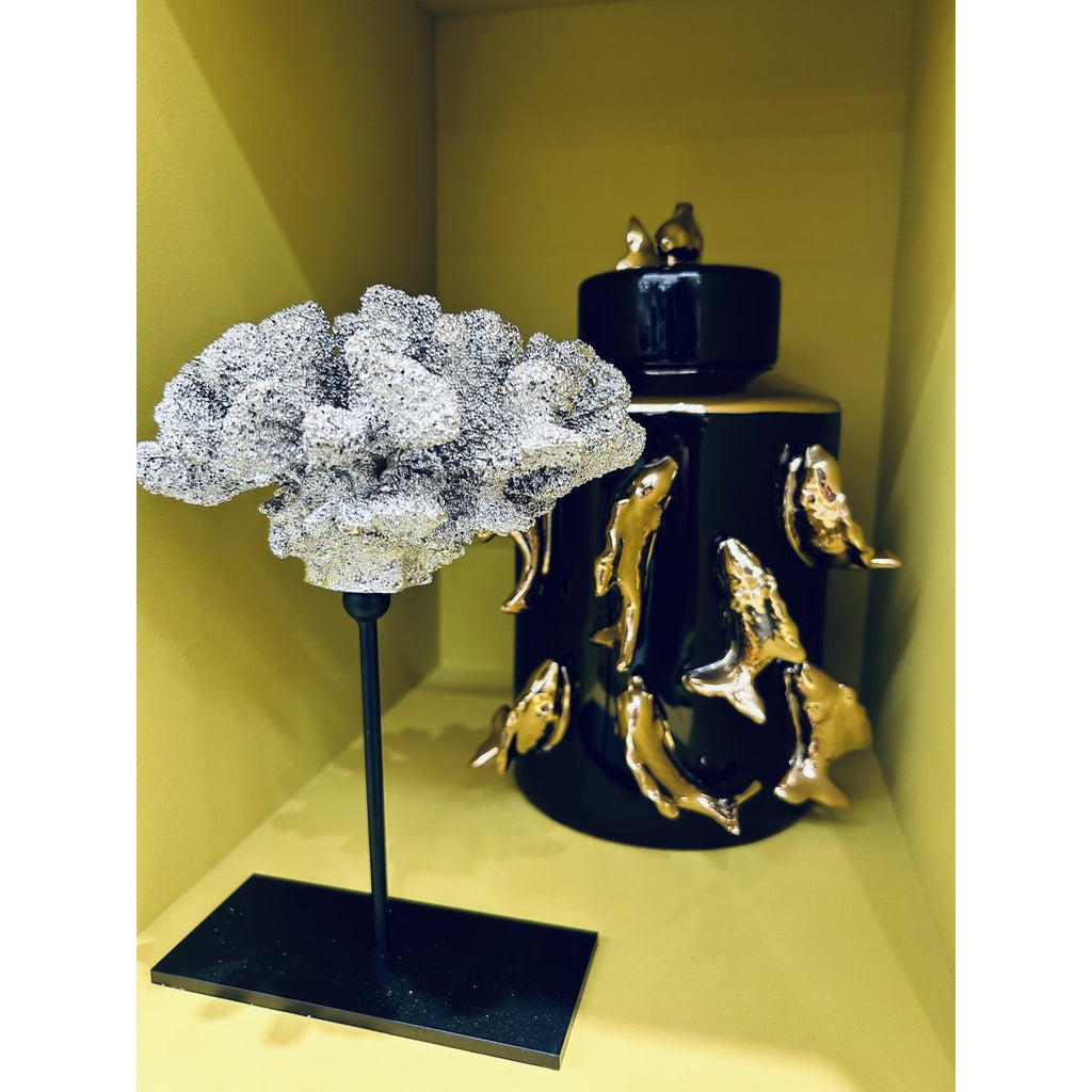 Coral collectie met metalen standaard ( champagnekleur)