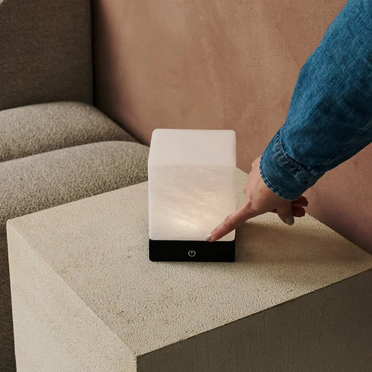 YCE Black Draadloze houten lamp met bevroren glas-oplaadbare, dimbare, 100-uur batterij