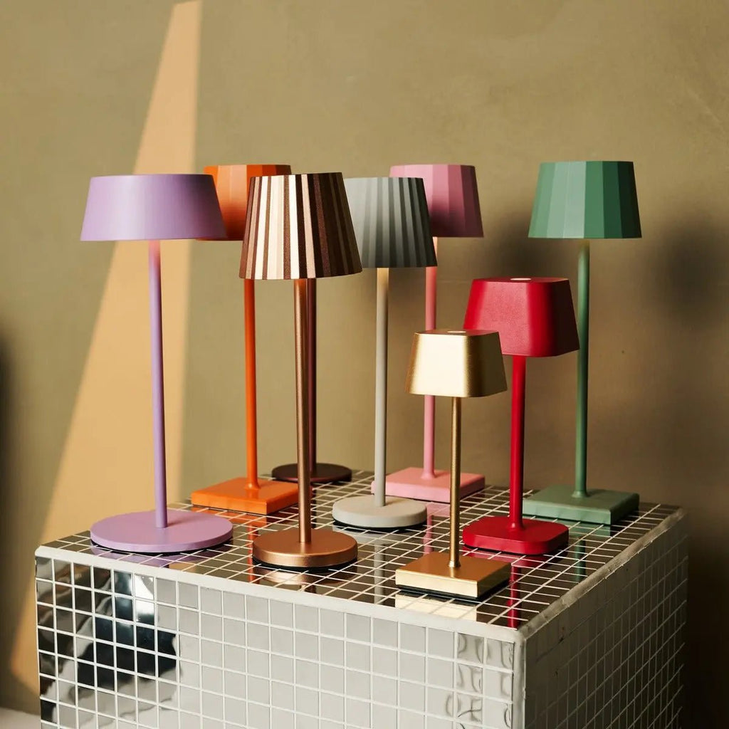 Luca Bronze - USB -oplaadbare lamp L Minimalistisch, speels en dimpelbaar