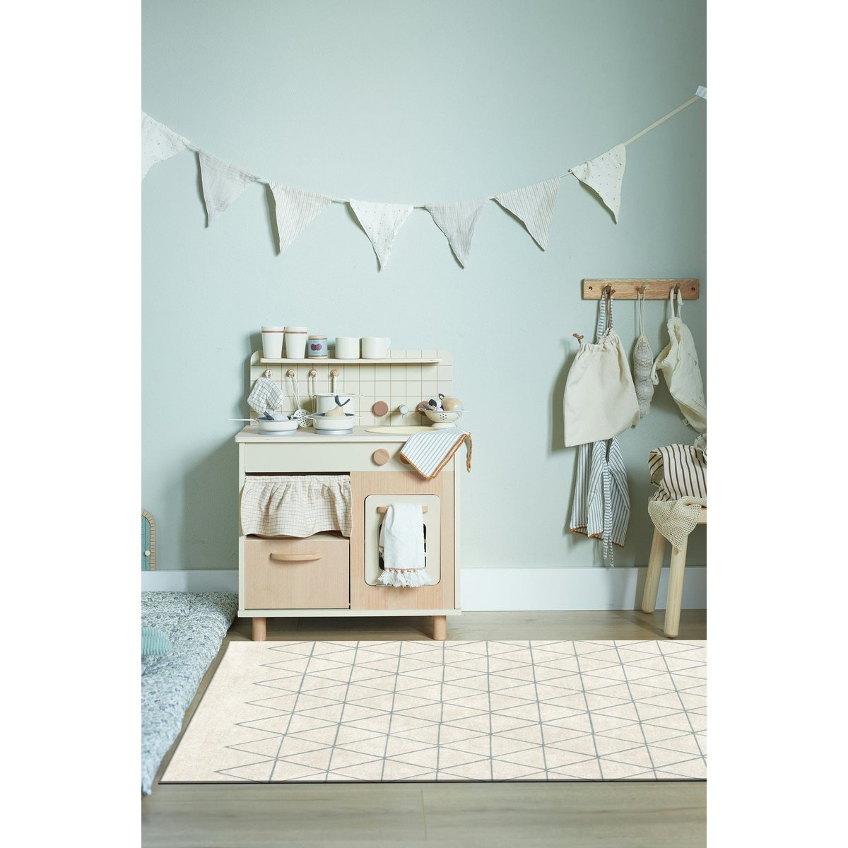 Geometrisch tapijt met RAS in fluweel isocele polypropyleen