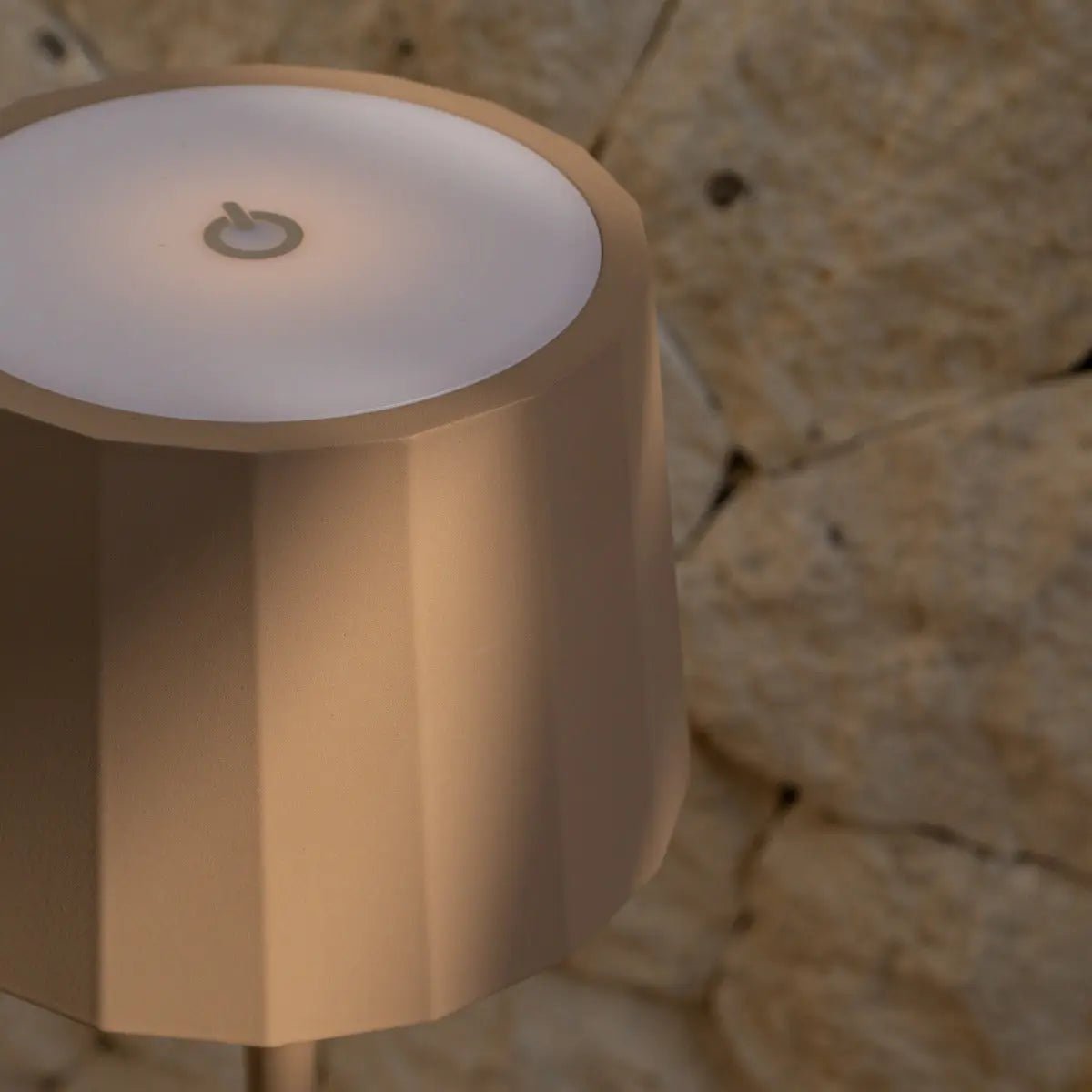 William Koala Brown oplaadbare ijzeren tafellamp – dimbaar, opladen via USB-C, batterijduur van 120 uur