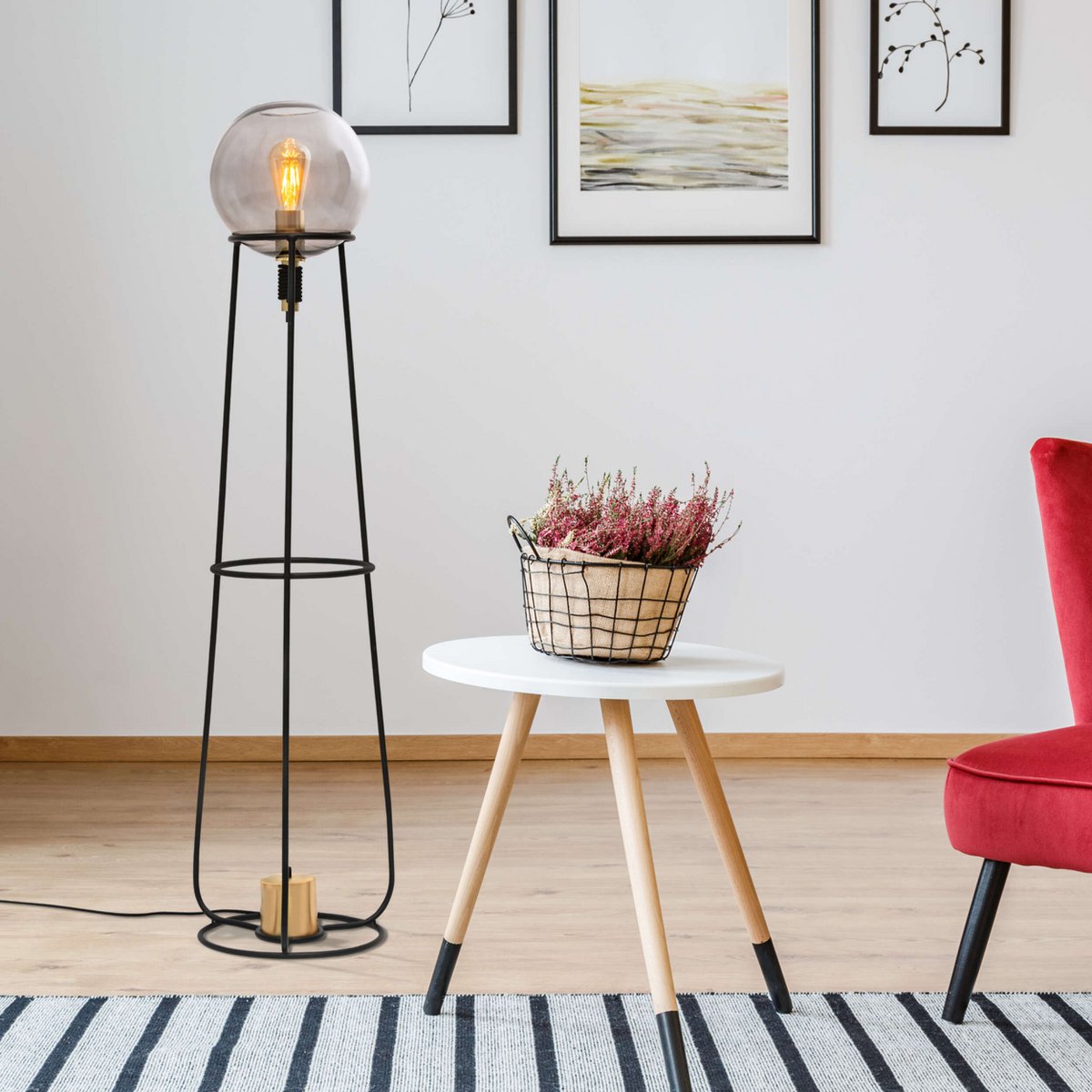 Liv · Messing vloerlamp — zwart