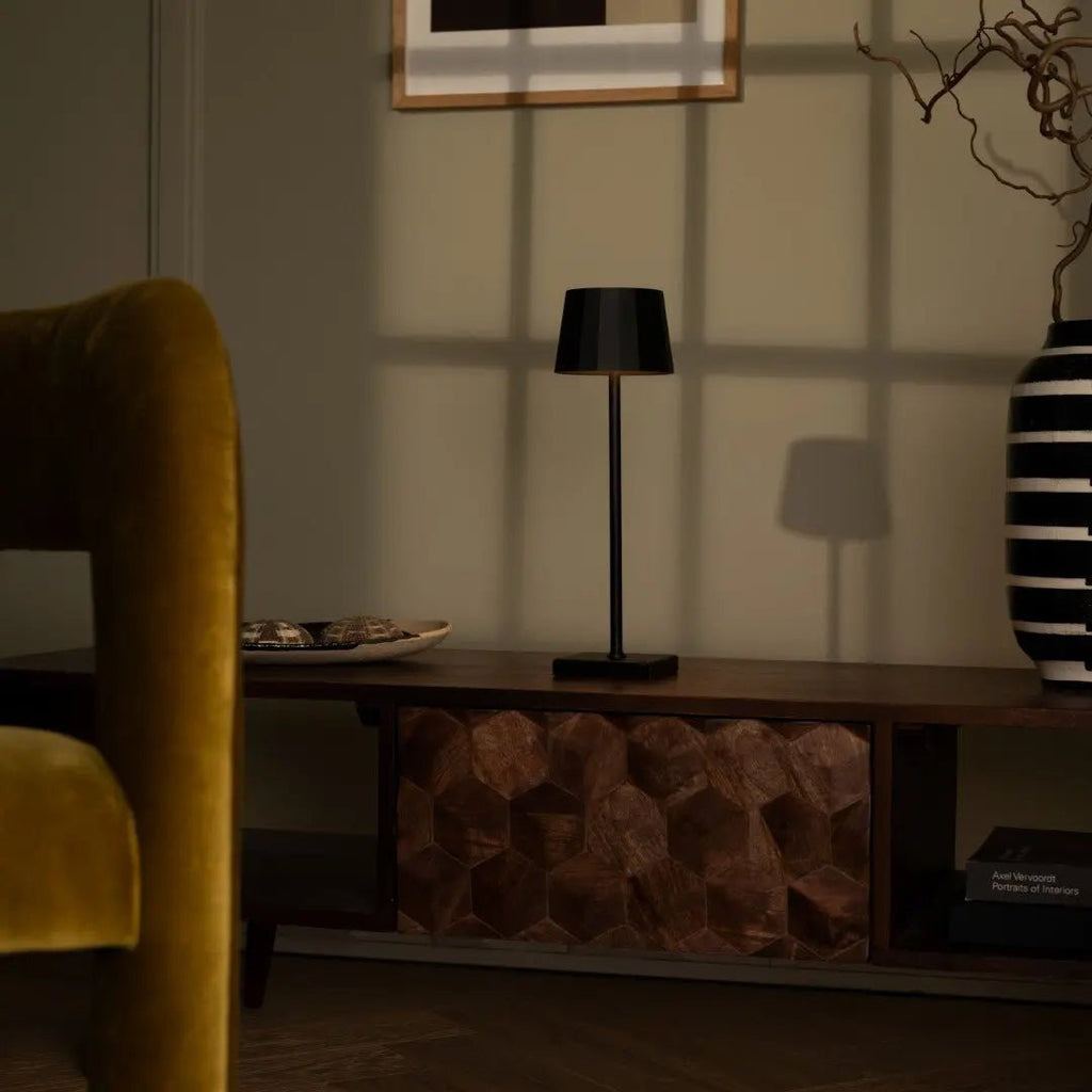 William Black oplaadbare ijzeren tafellamp – 120 uur batterij, dimbaar, opladen via USB-C