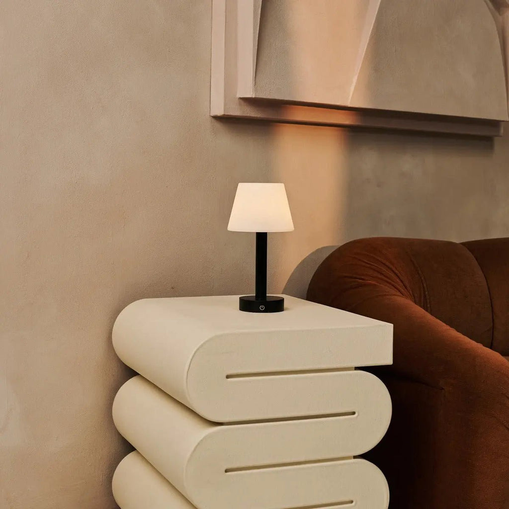 Zoë Zwarte Houten Oplaadbare Tafellamp | Dimbaar en draagbaar | Batterijduur van 80 uur