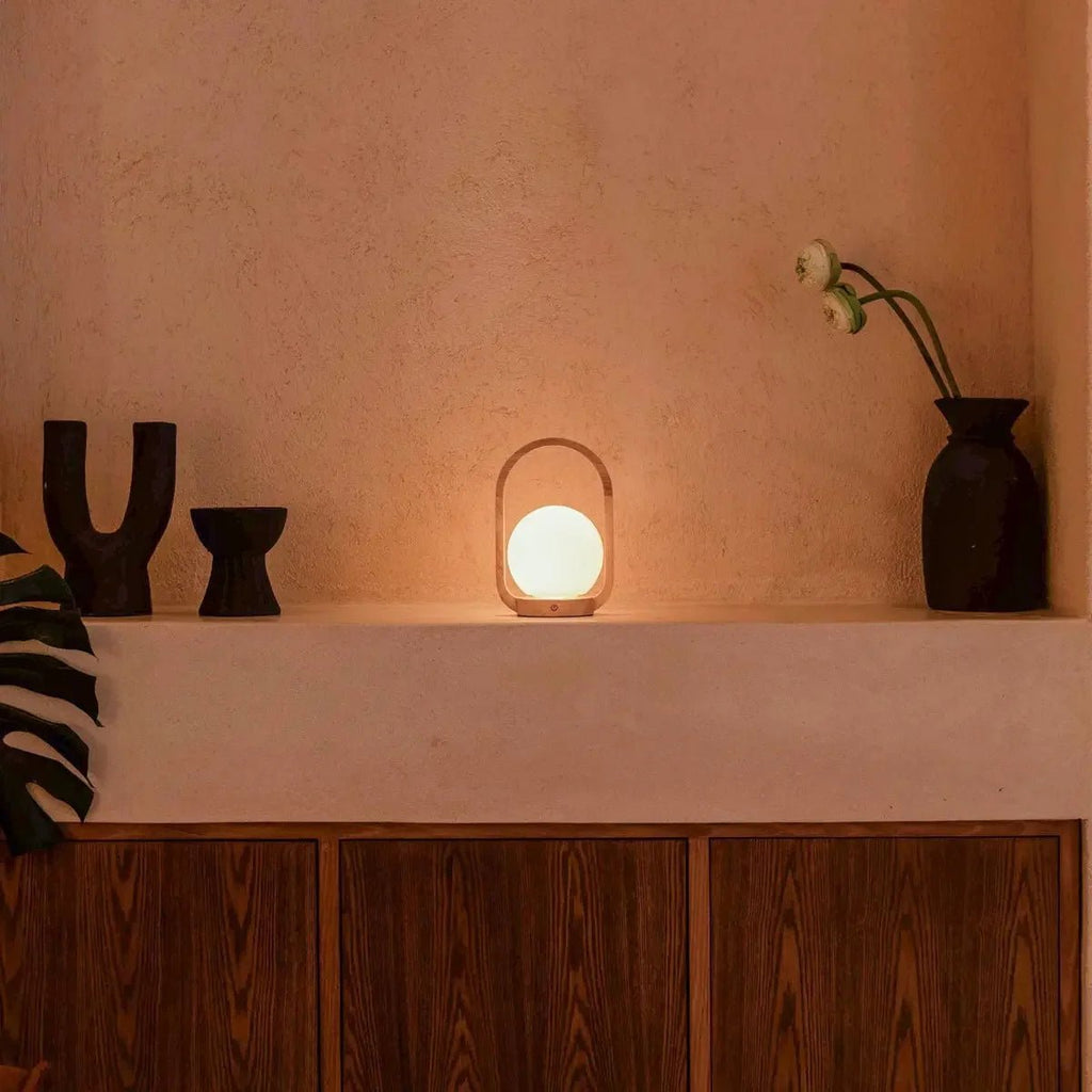 Skye Lichtbruine Houten Snoerloze Lamp | Oplaadbaar en dimbaar ontwerp