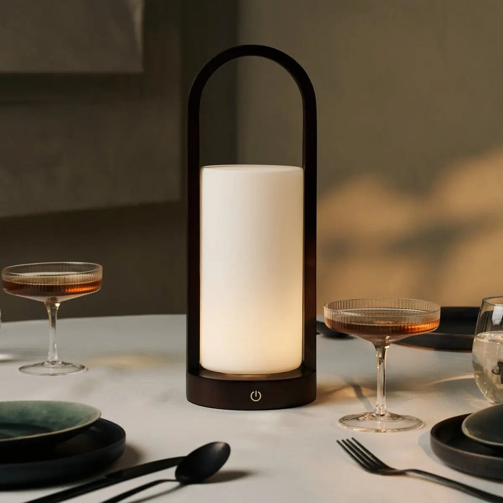 Evie Donkerbruine Oplaadbare Houten Tafellamp – Dimbaar & Snoerloos