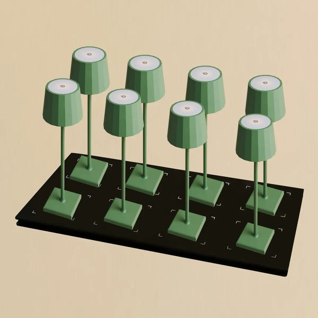 Combi Set Professional-8 x Wouter Saly Green Oplaadbare tafellampen & 1 x Central Station draadloos laadstation met Qi-Technology