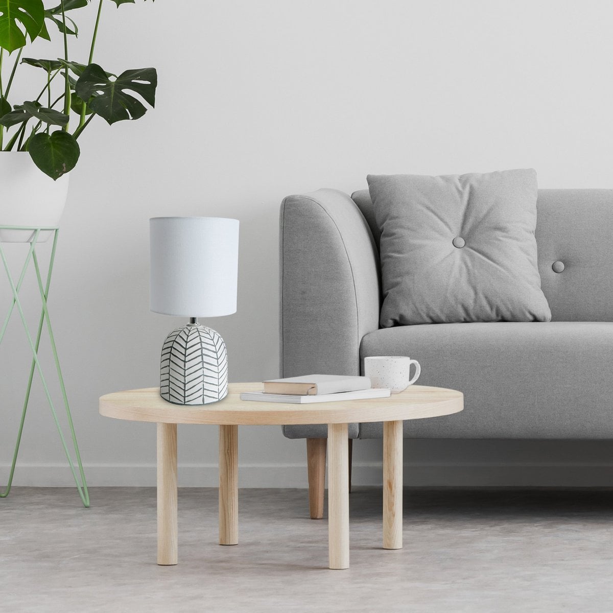 Liv · Houten tafellamp met linnen kap