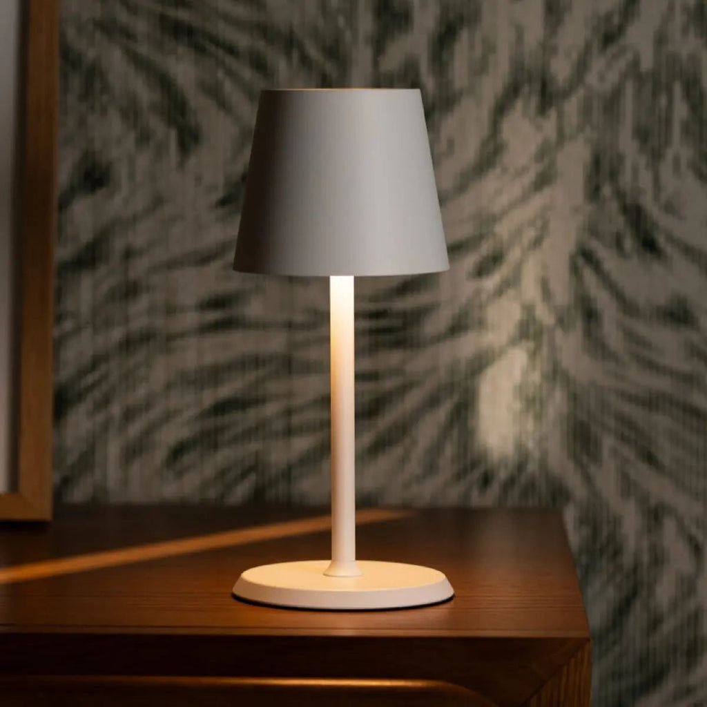 James White oplaadbare tafellamp – draadloos, dimbaar en elegant