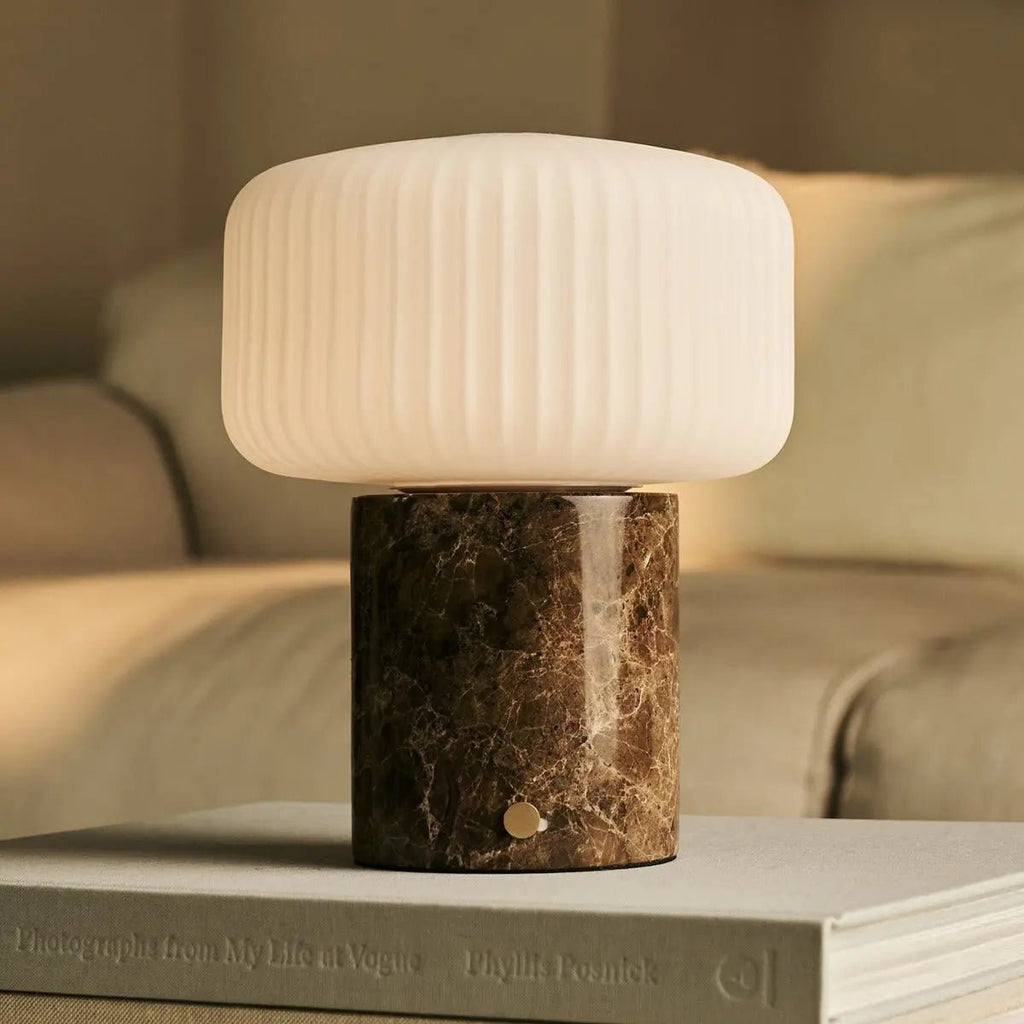 Renoir Brown / Emperador Dark - Marmeren oplaadbare tafellamp - Draadloos, USB -oplaadbaar en tot 100 uur verlichting
