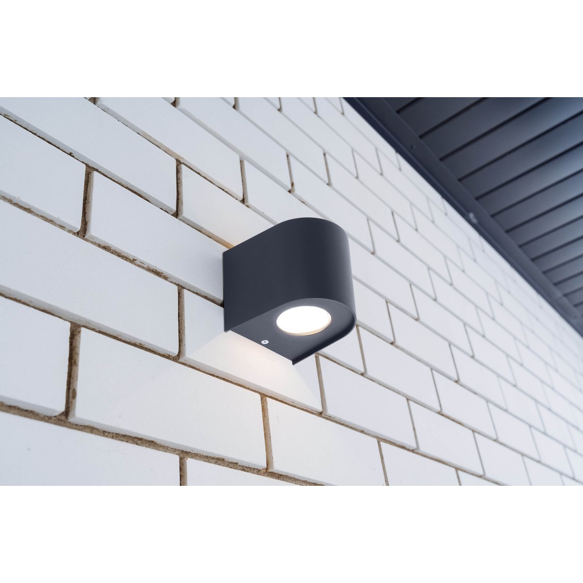 Liv · LED-decoratielamp — zwart kunststof