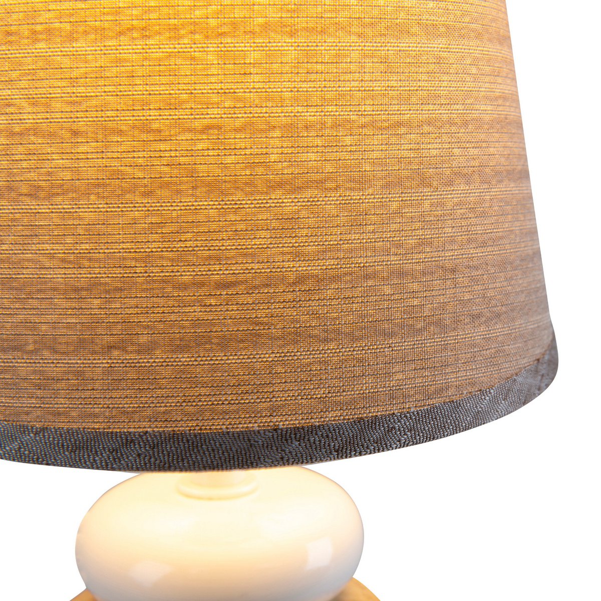 Liv · Houten tafellamp met linnen kap