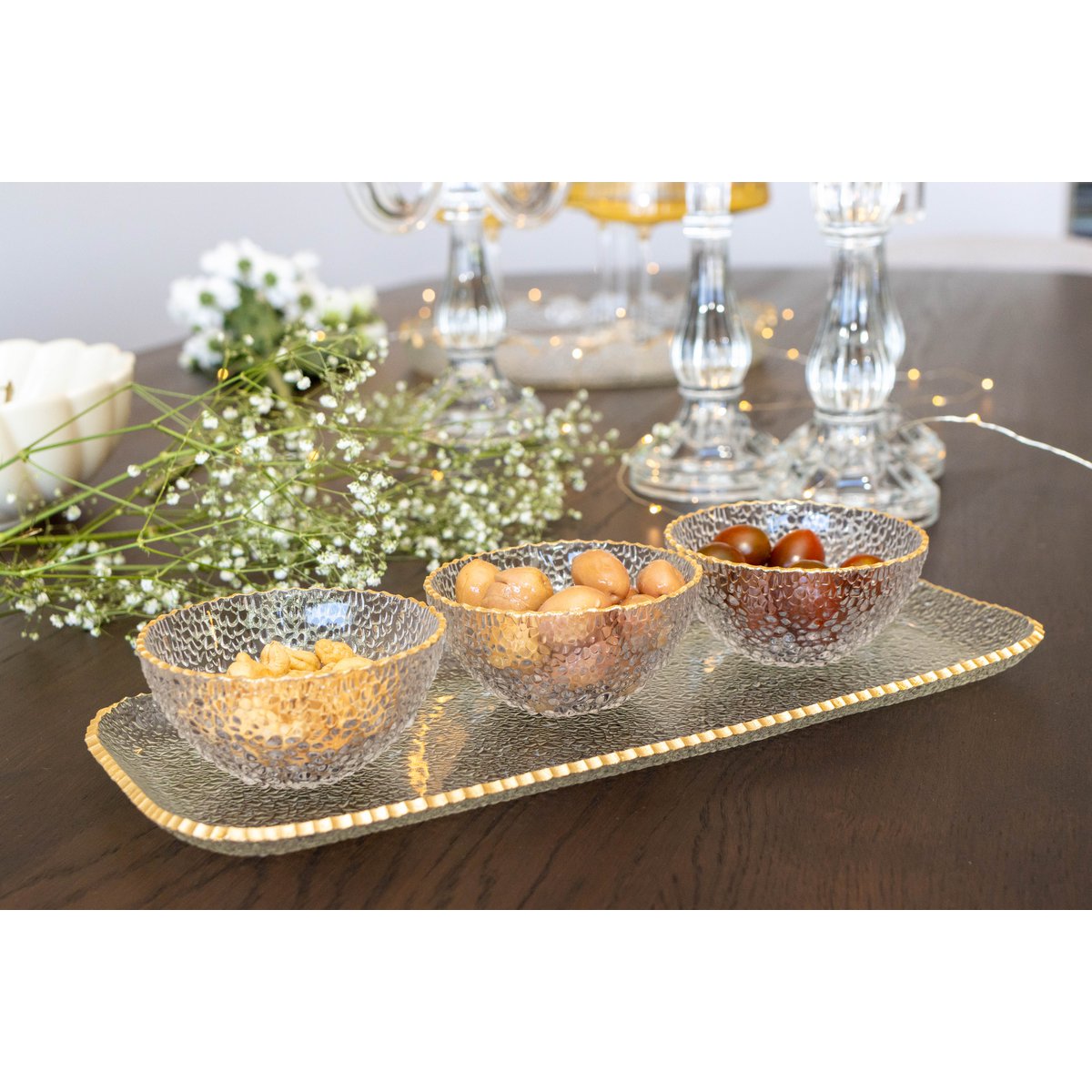 Aperitief set van 3 kopjes op de bakgilde rand