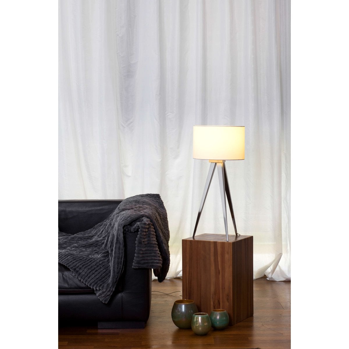 Liv · Driepoot vloerlamp