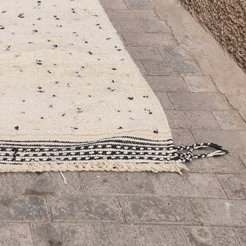 Berber vloerkleed Beni Ouarain Plumetis 190 x 290 cm