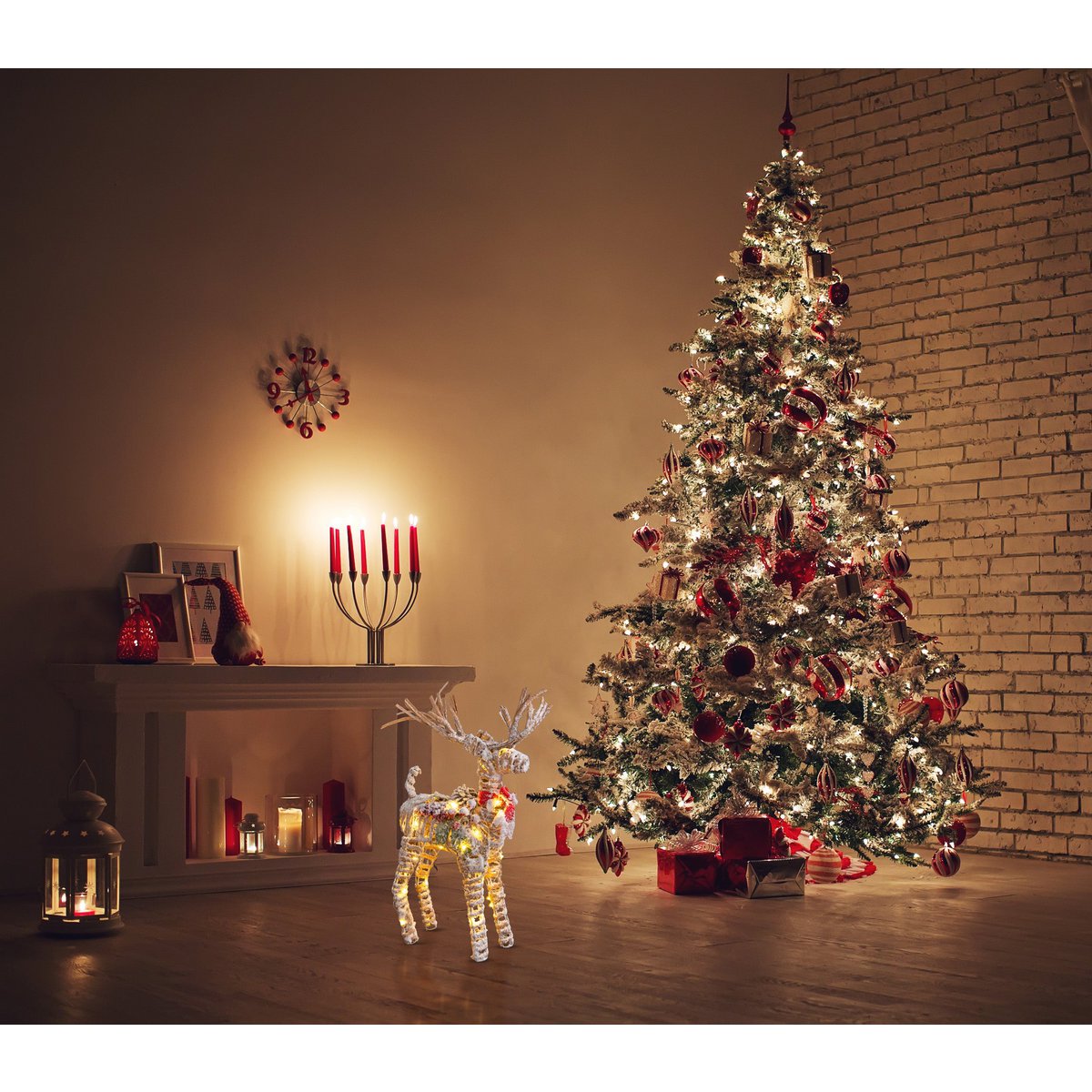 LED kerstdecoraties "rendier" gemaakt van weerbestendig plastic in de natuur, met stevig ingebouwde LED's