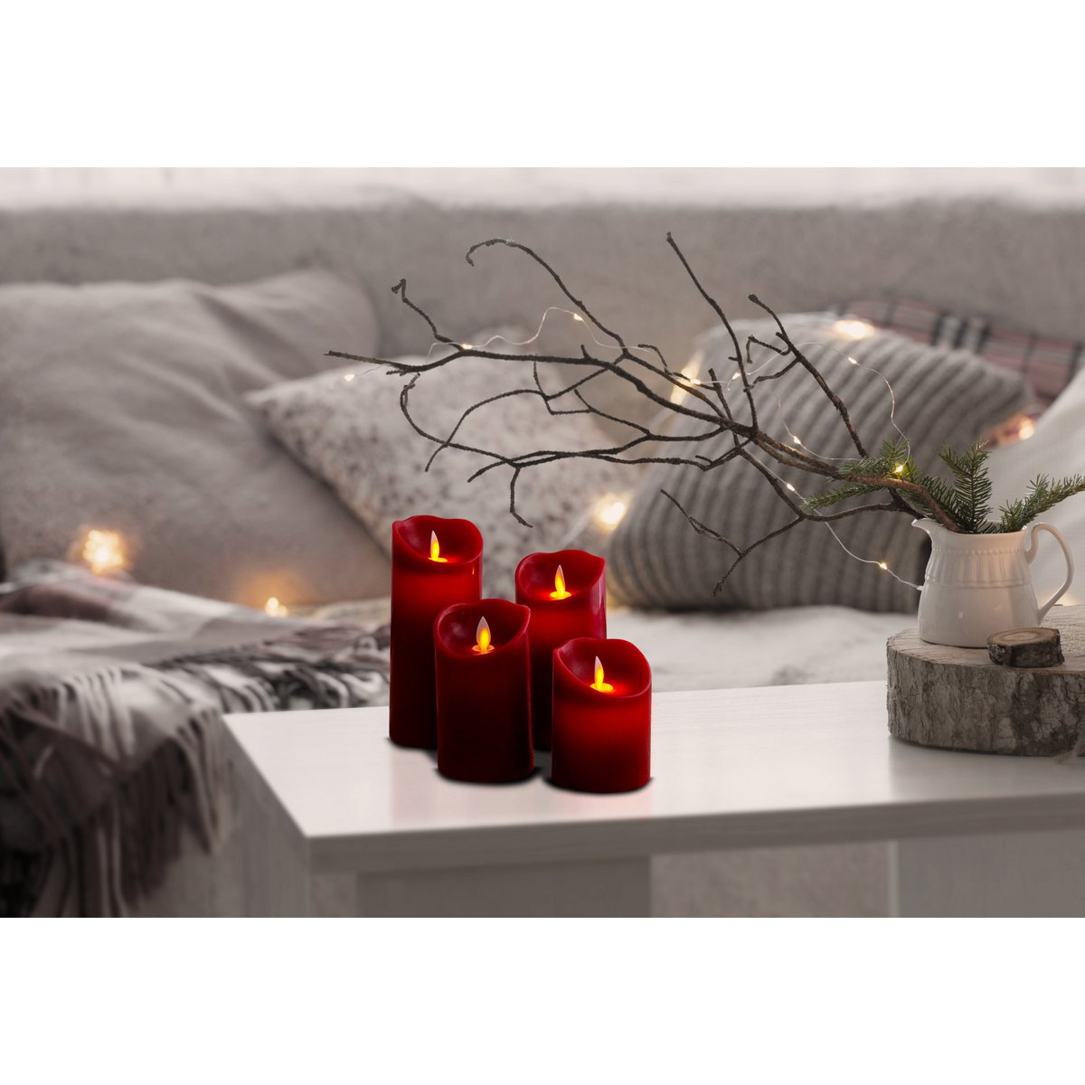 4 Set Led kaarsen Kaarsen Kerstdecoraties gemaakt van plastic in rood met stevig geïnstalleerde LED's