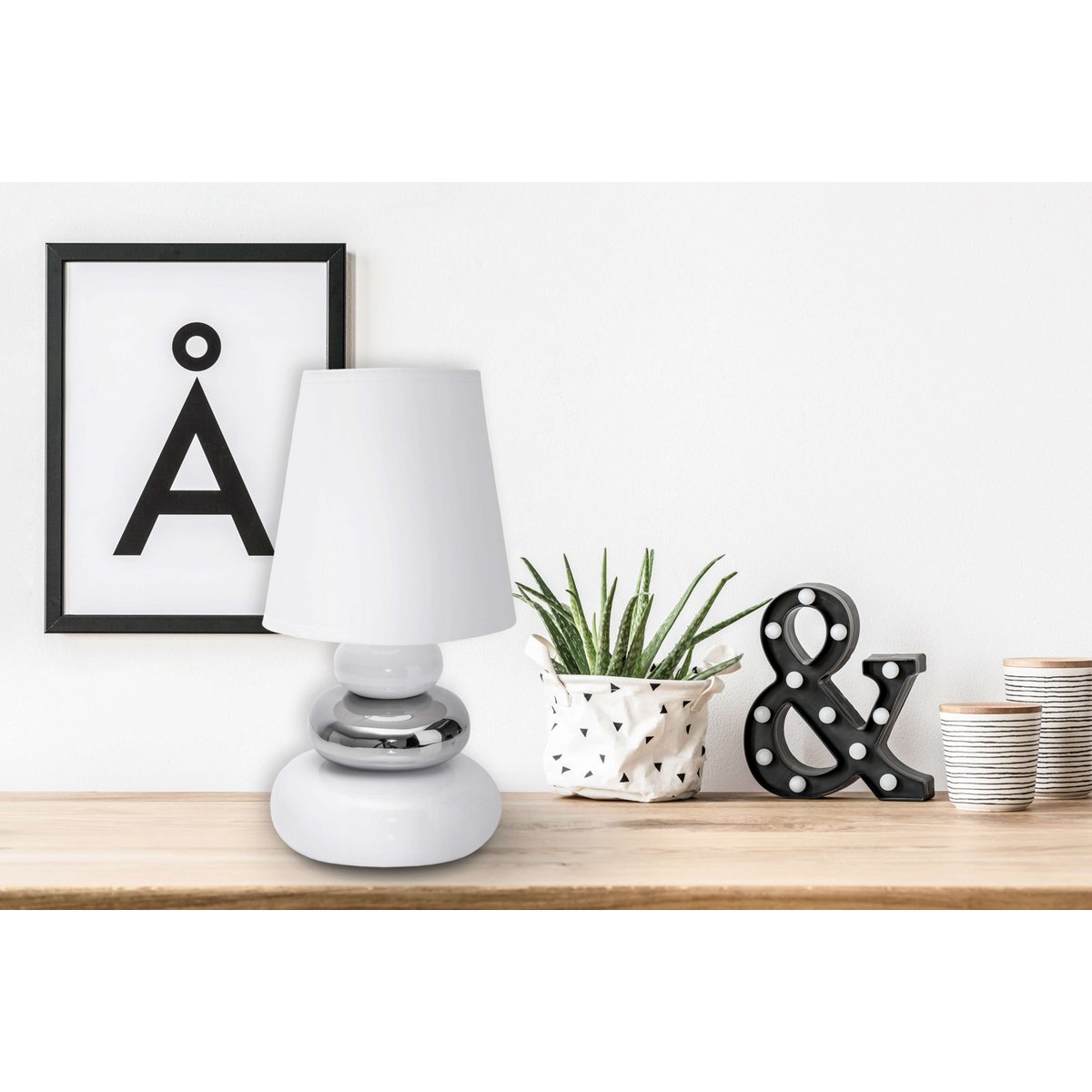 Liv · Houten tafellamp met linnen kap