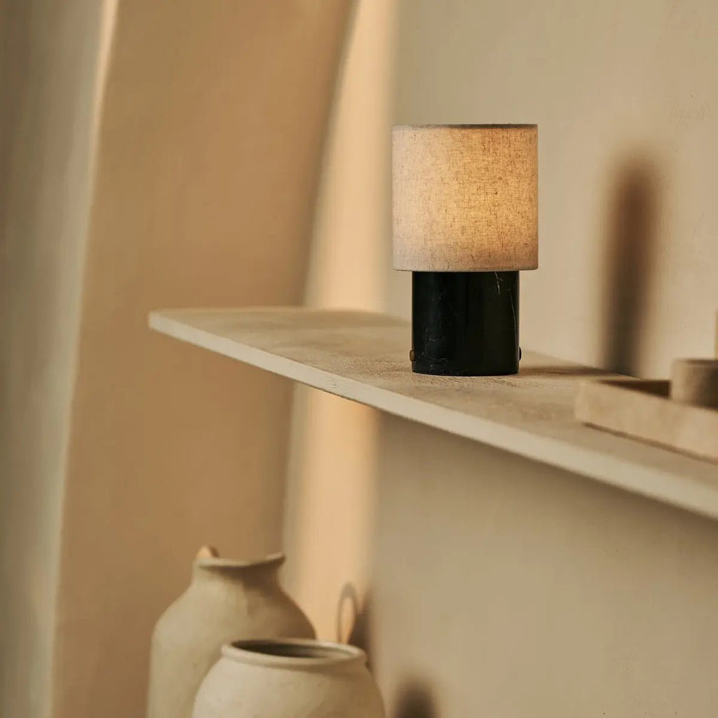 Onoda Black / Nero Marquina - Marmeren oplaadbare tafellamp - met linnen verwisselbare lampenkap en oplaadbaar ontwerp