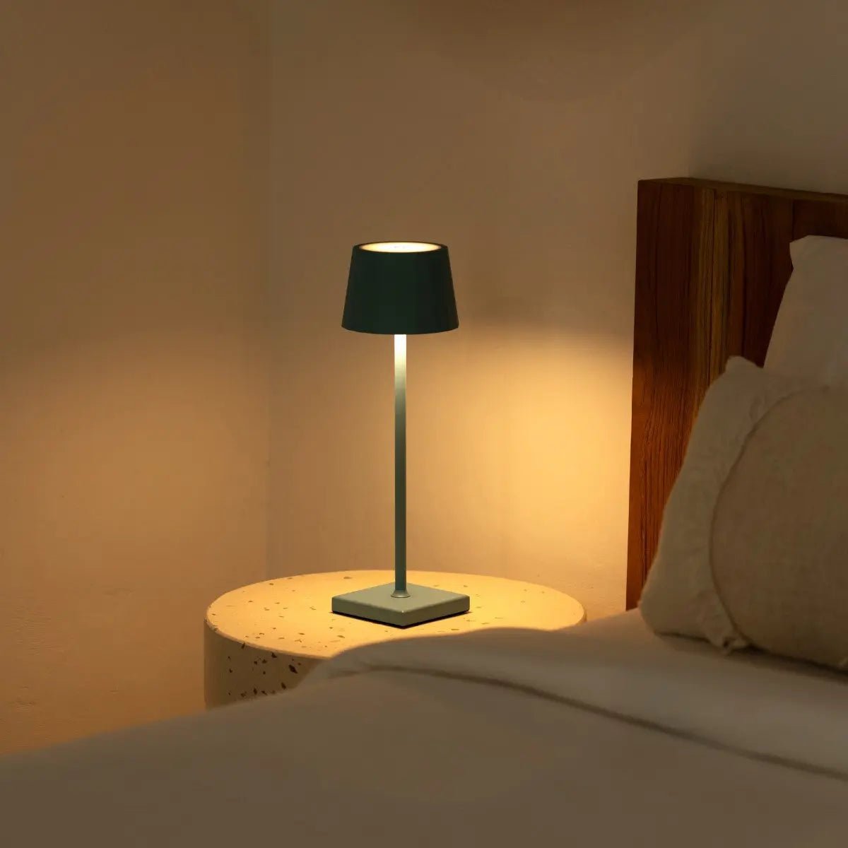 William Amsterdams blauwe oplaadbare ijzeren tafellamp – dimbaar, batterij van 120 uur, USB-C