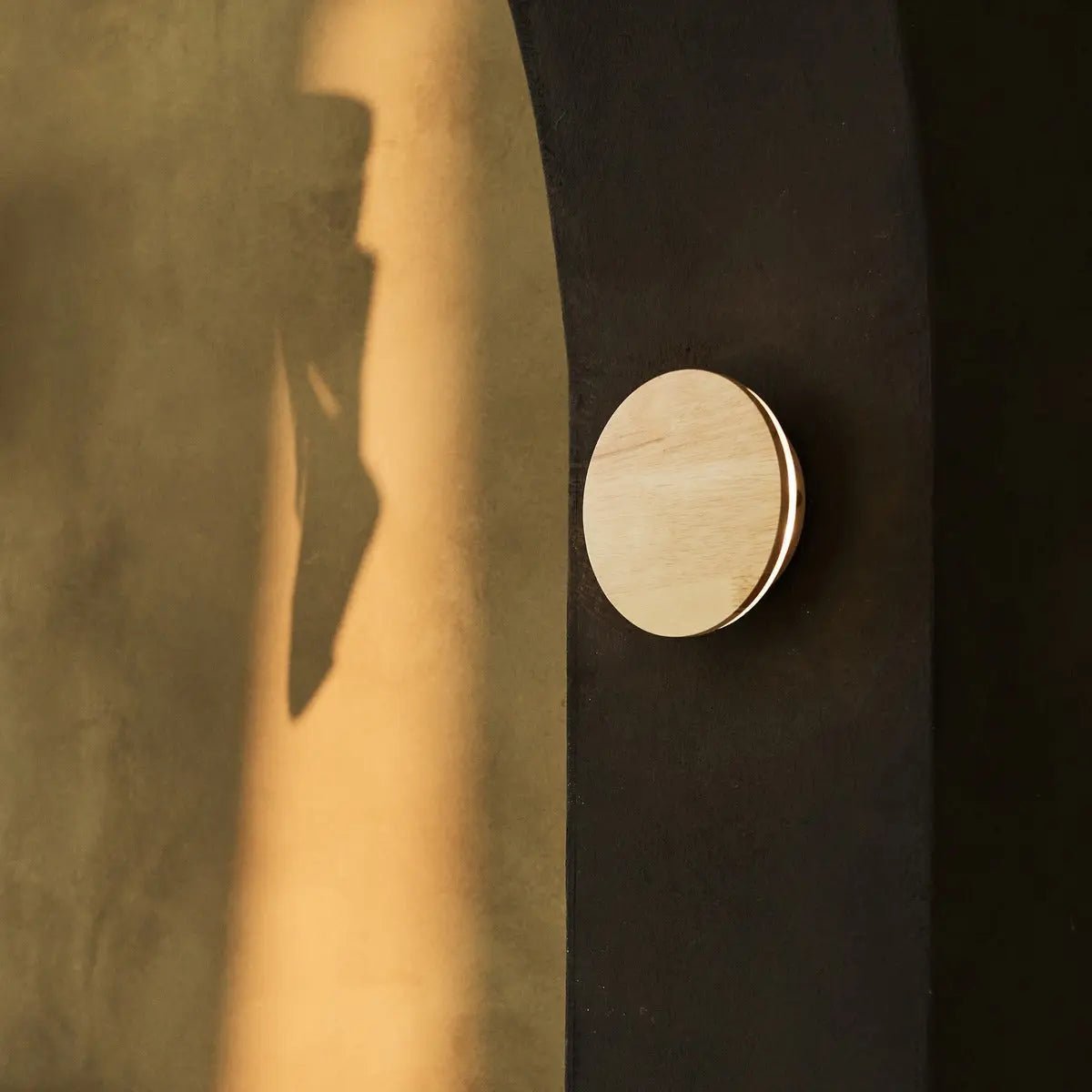 Lou lichtbruine draadloos wandlicht - oplaadbaar en dimbare aanraakregeling - 2700K warm licht