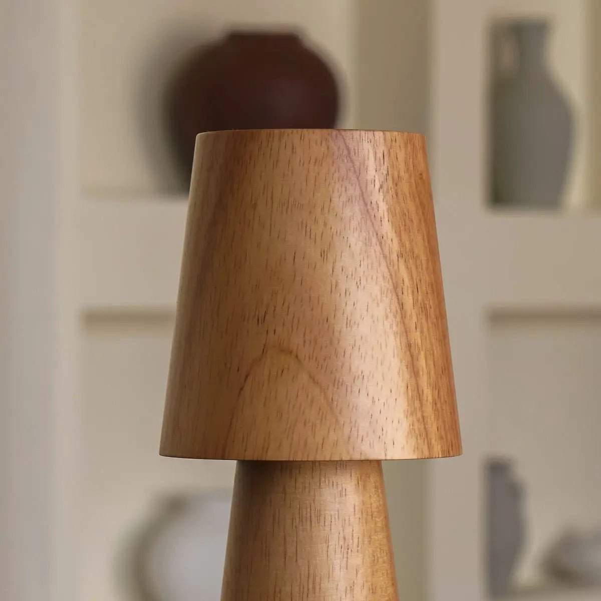 Lucas oplaadbare tafellamp – draadloos, dimbaar en opladen via USB-C