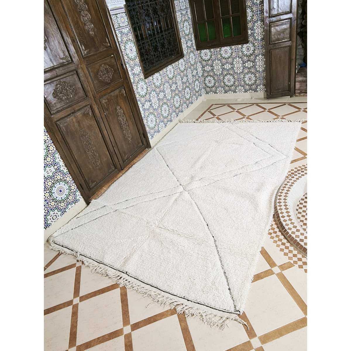 Authentiek Berber vloerkleed van Taza wol 200 x 300 cm