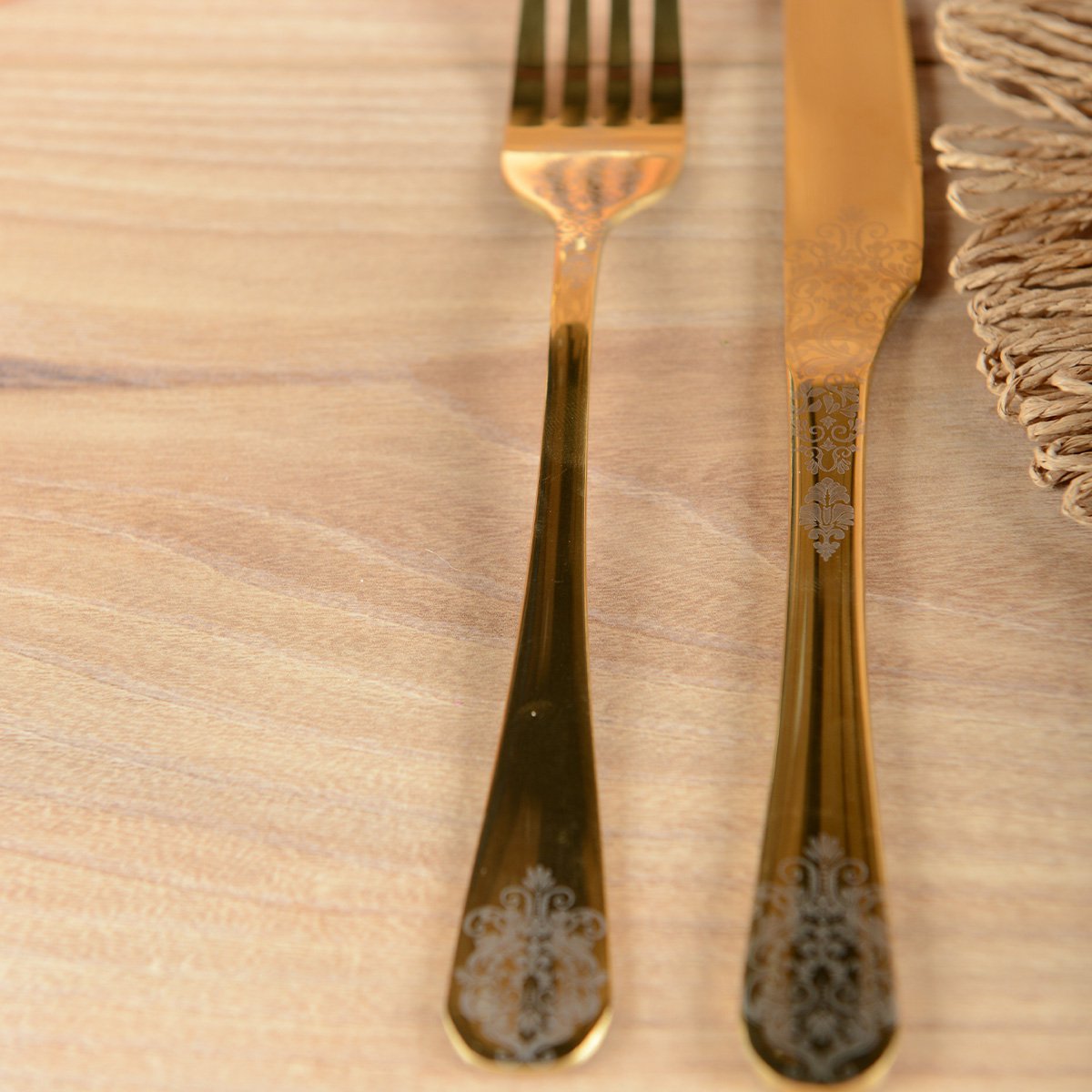 Huisvrouw 24 stuks goud briljant arabesk