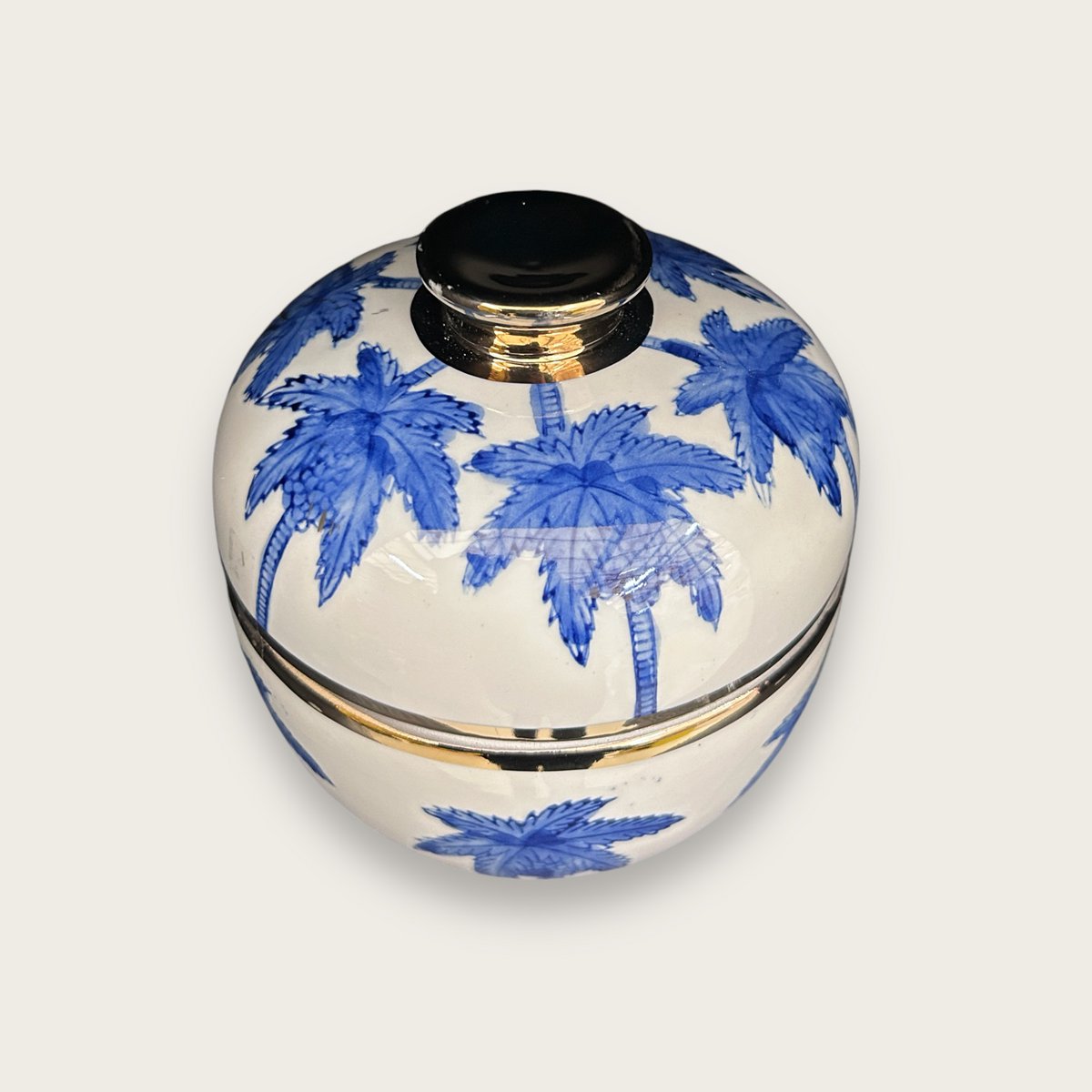 Porseleinen vaas met Delfts blauw en kokospalm (For Kitchen Home)