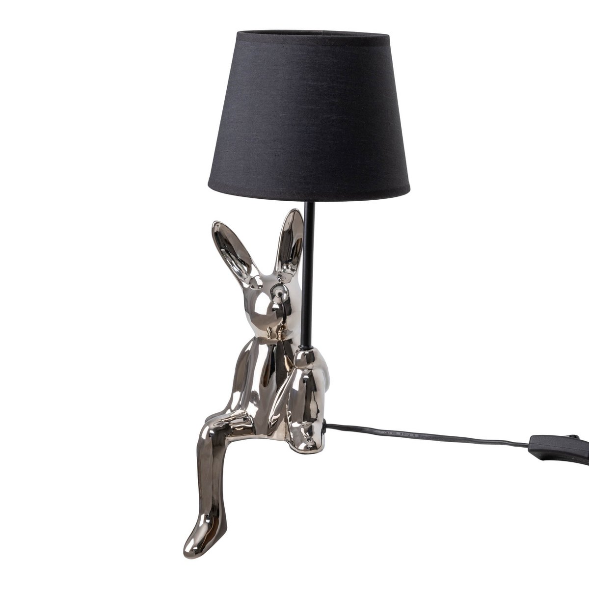 Liv · Houten tafellamp met linnen kap — zwart