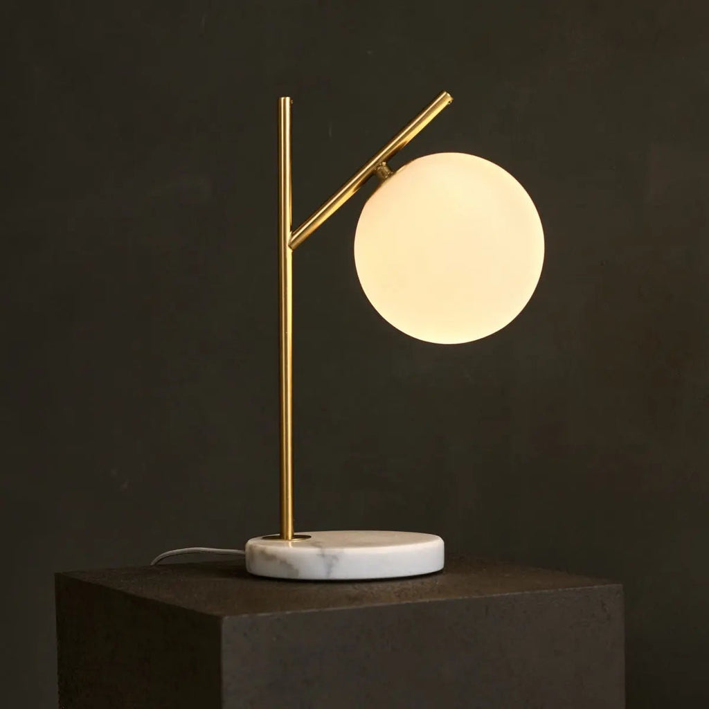Madison Marmeren Lamp met Matglazen Bol – Elegante Tafellamp