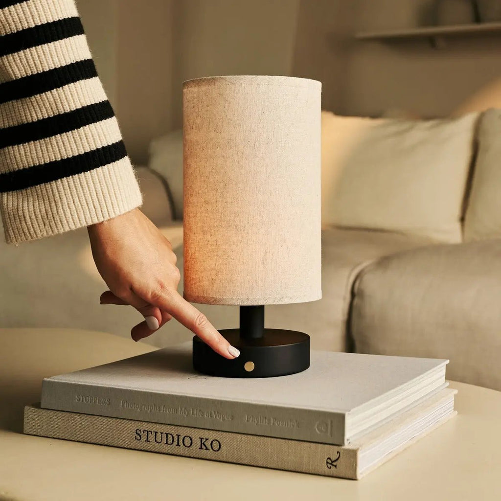 Ben Black houten tafellamp-Oplaadbaar, dimable, USB-C aangedreven