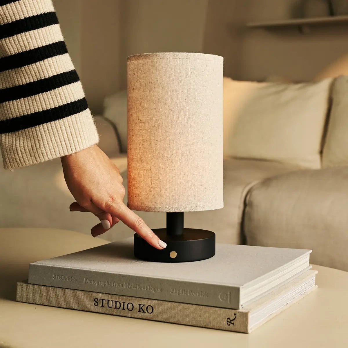 Ben Black houten tafellamp-Oplaadbaar, dimable, USB-C aangedreven