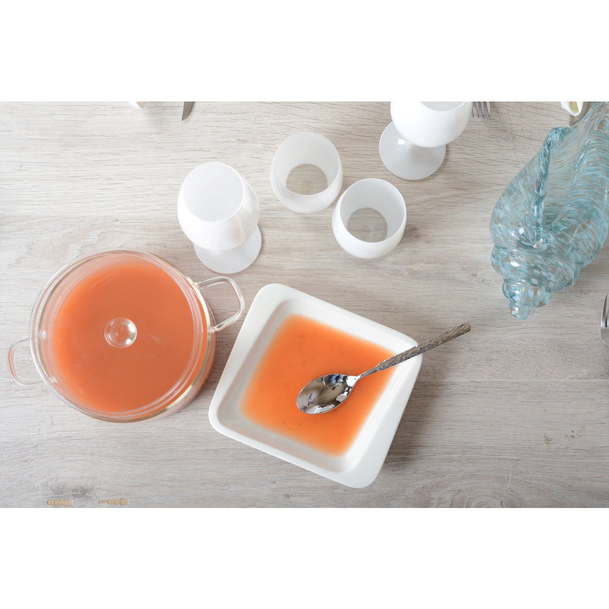 Anna White Hollow Plate 20.5x18.2x3.1cm