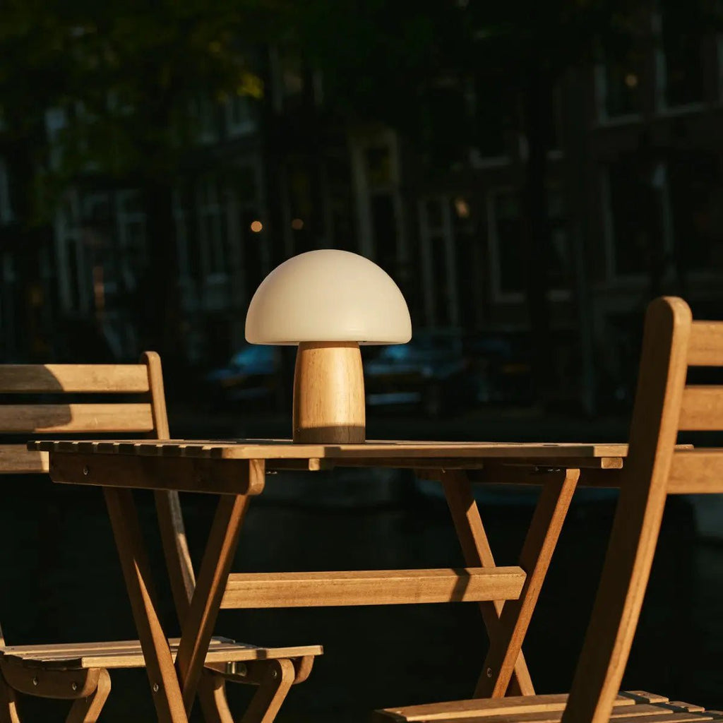 Mia lichtbruin stijlvolle houten tafellamp met dimmer - hout, functioneel en subtiel