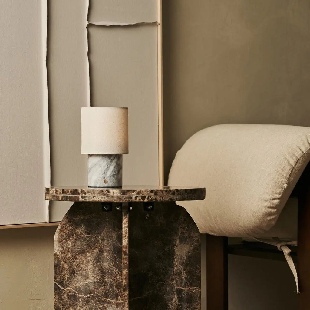 Dou White / Bianco Statuarietto - Marmeren oplaadbare tafellamp - Draadloos, 3 lichte modi en met linnen verwisselbare lampenkap