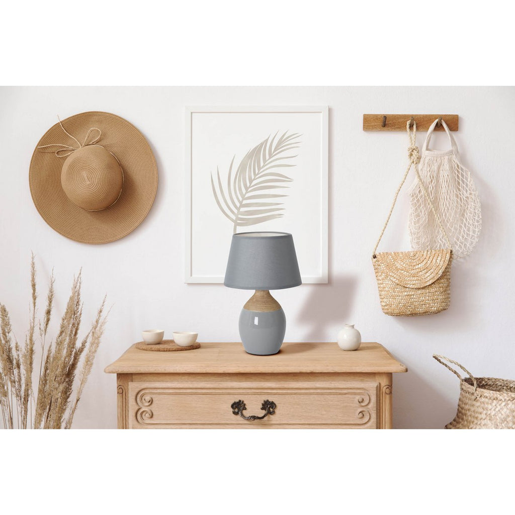 Liv · Houten tafellamp met linnen kap — grijs