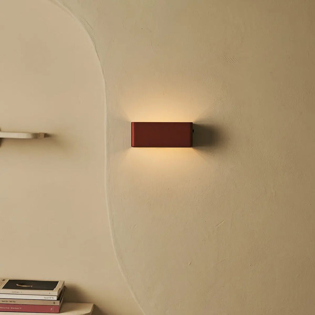 Tessa Bronze draadloze wandlamp inclusief afstandsbediening, 20 lichtmodi, dimable, magnetisch suspensiesysteem en met bewegingssensor