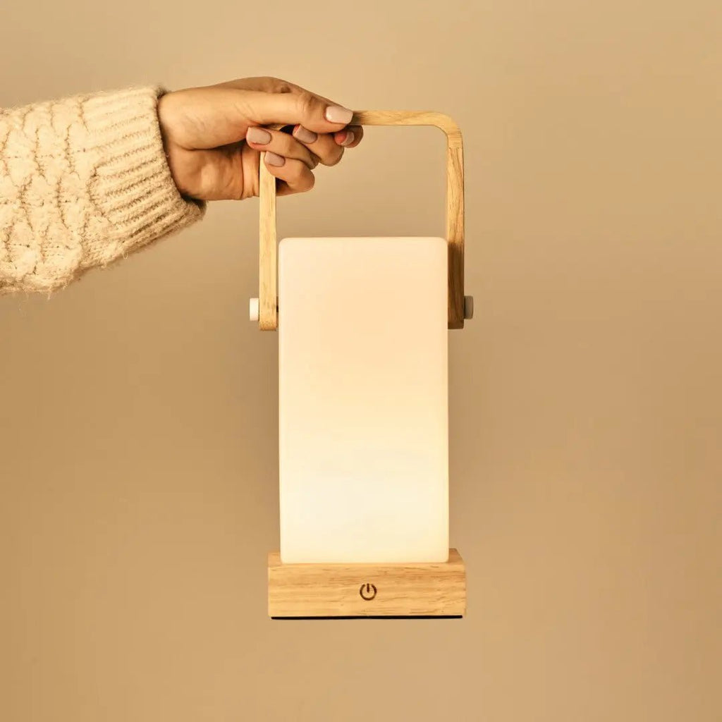 Harper lichtbruine houten lamp – draadloze oplaadbare tafellamp met handvat
