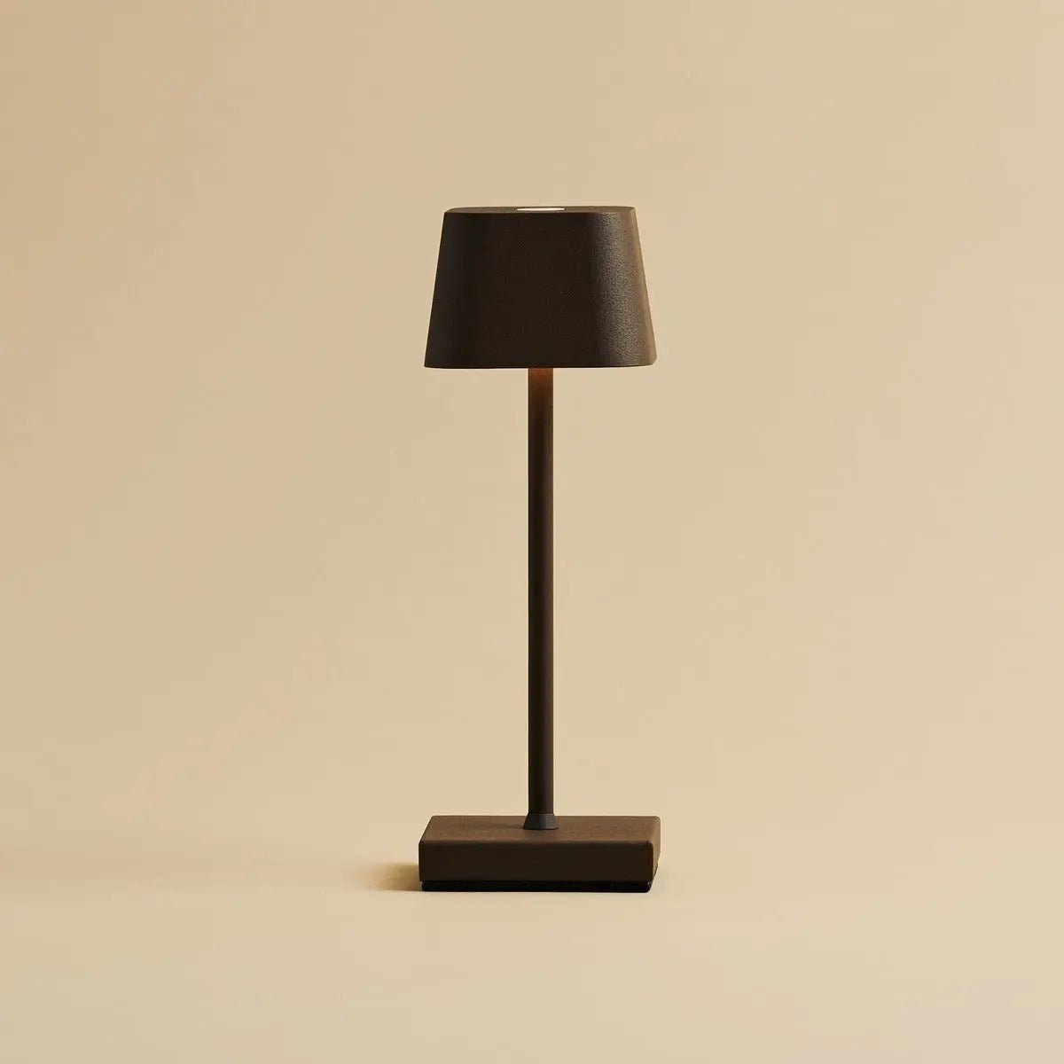 Sarphati Mini Mocha Bruin Draadloze tafellamp - Draadloos oplaadbaar via laadstation, dimbare lamp en 3 lichtmodi