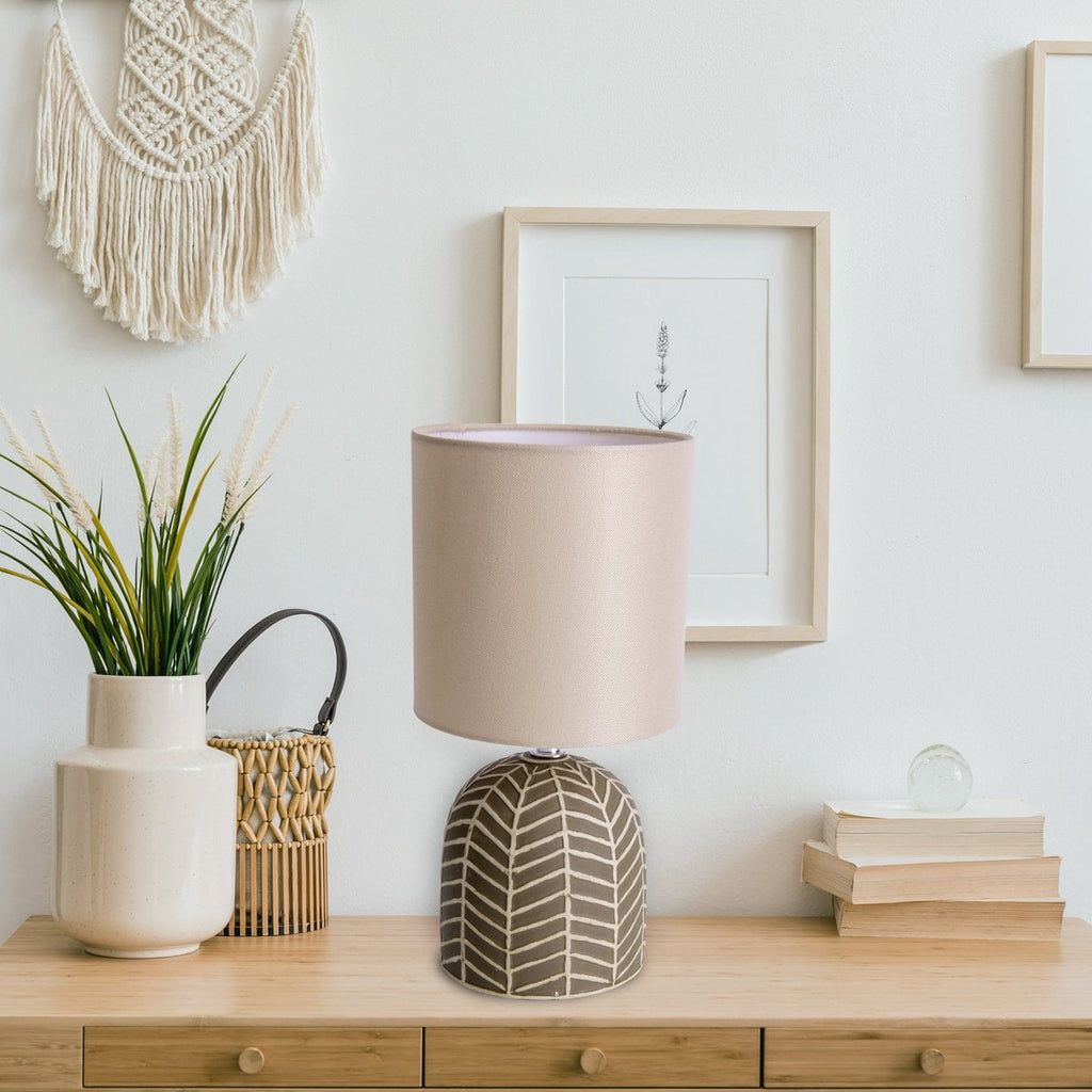 Liv · Houten tafellamp met linnen kap