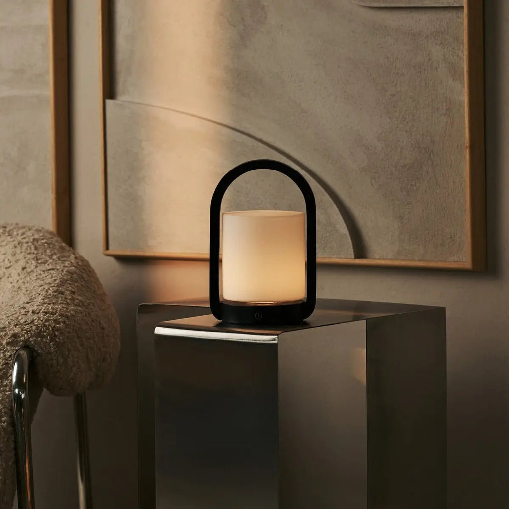 George donkerbruine houten lamp – oplaadbaar, dimbaar en draagbaar