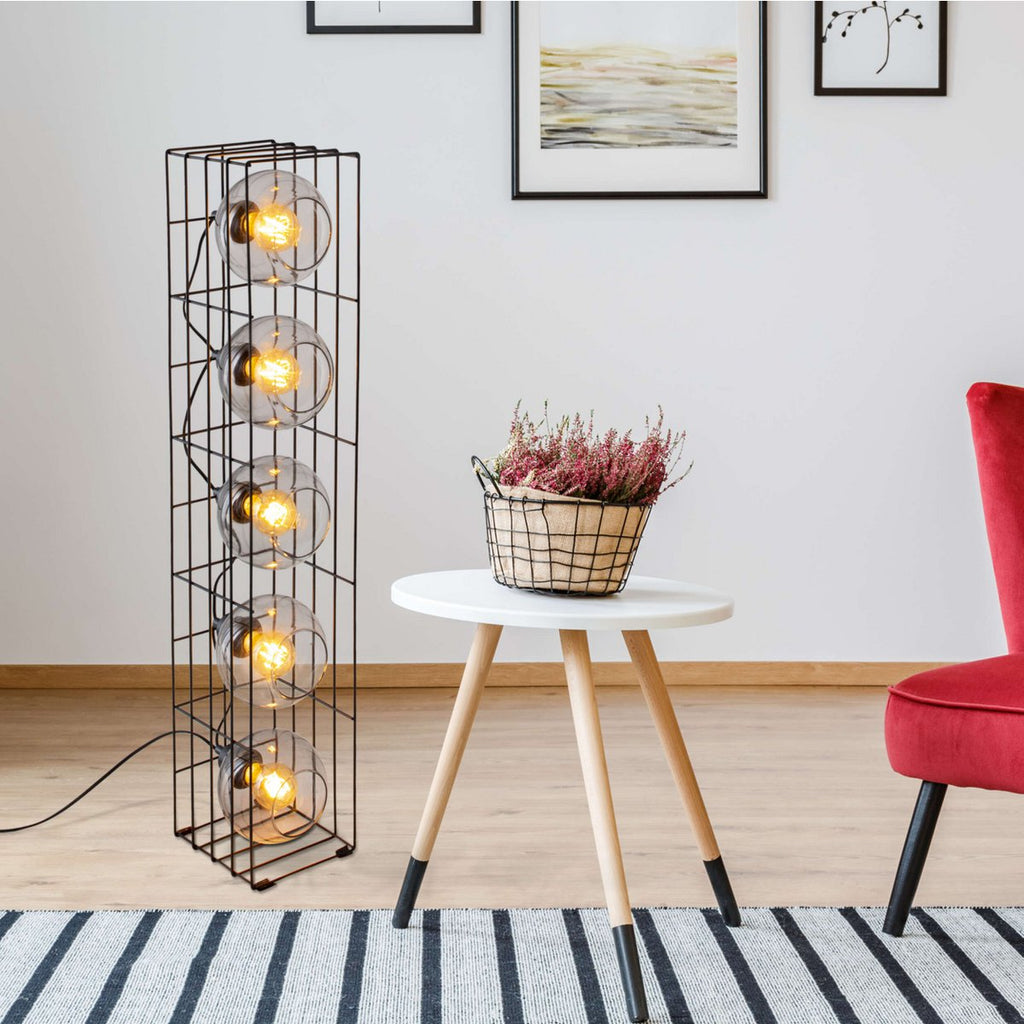 Liv · Metalen vloerlamp — zwart