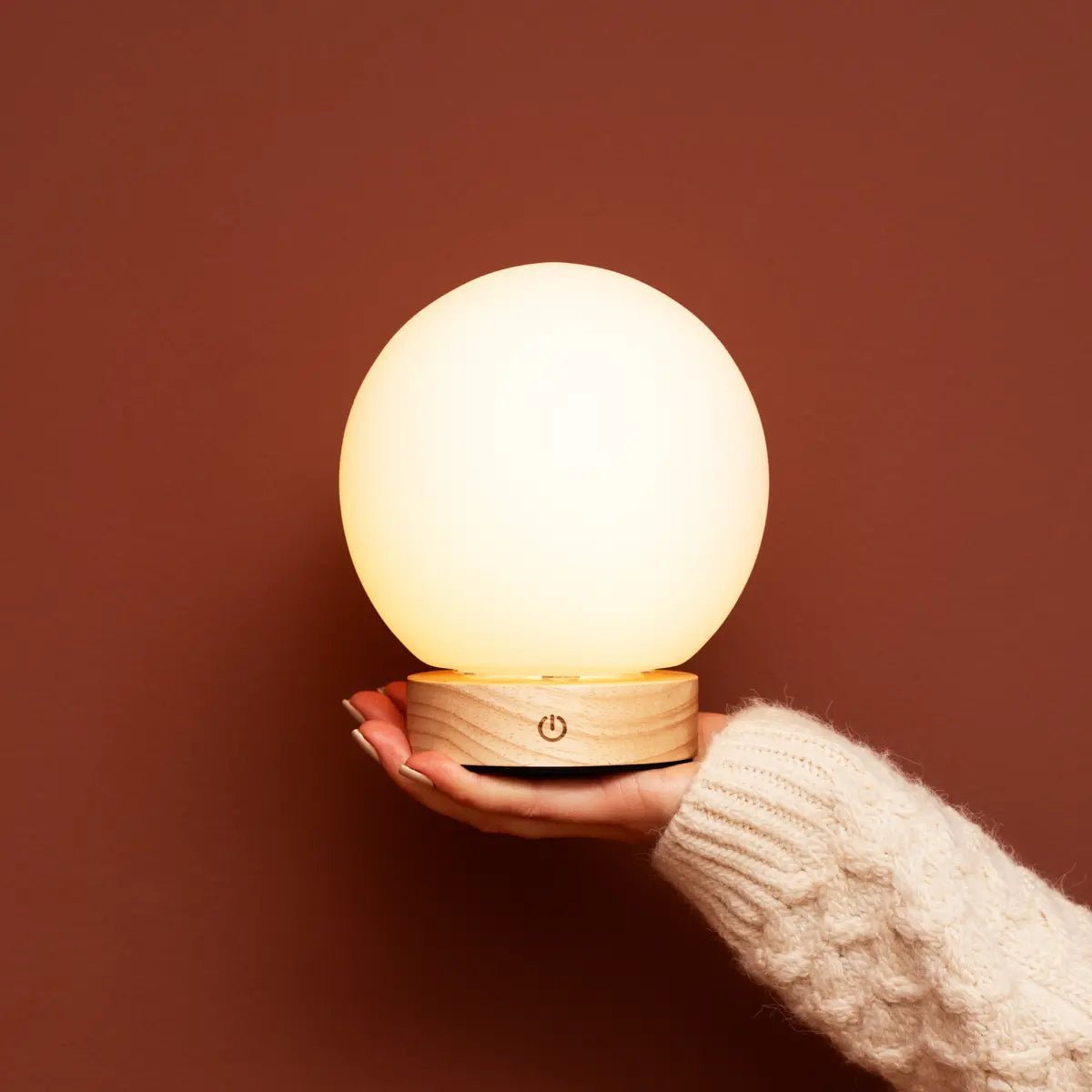 Flore lichtbruine houten lamp met glazen lamp - oplaadbaar en dimbaar draadloos licht