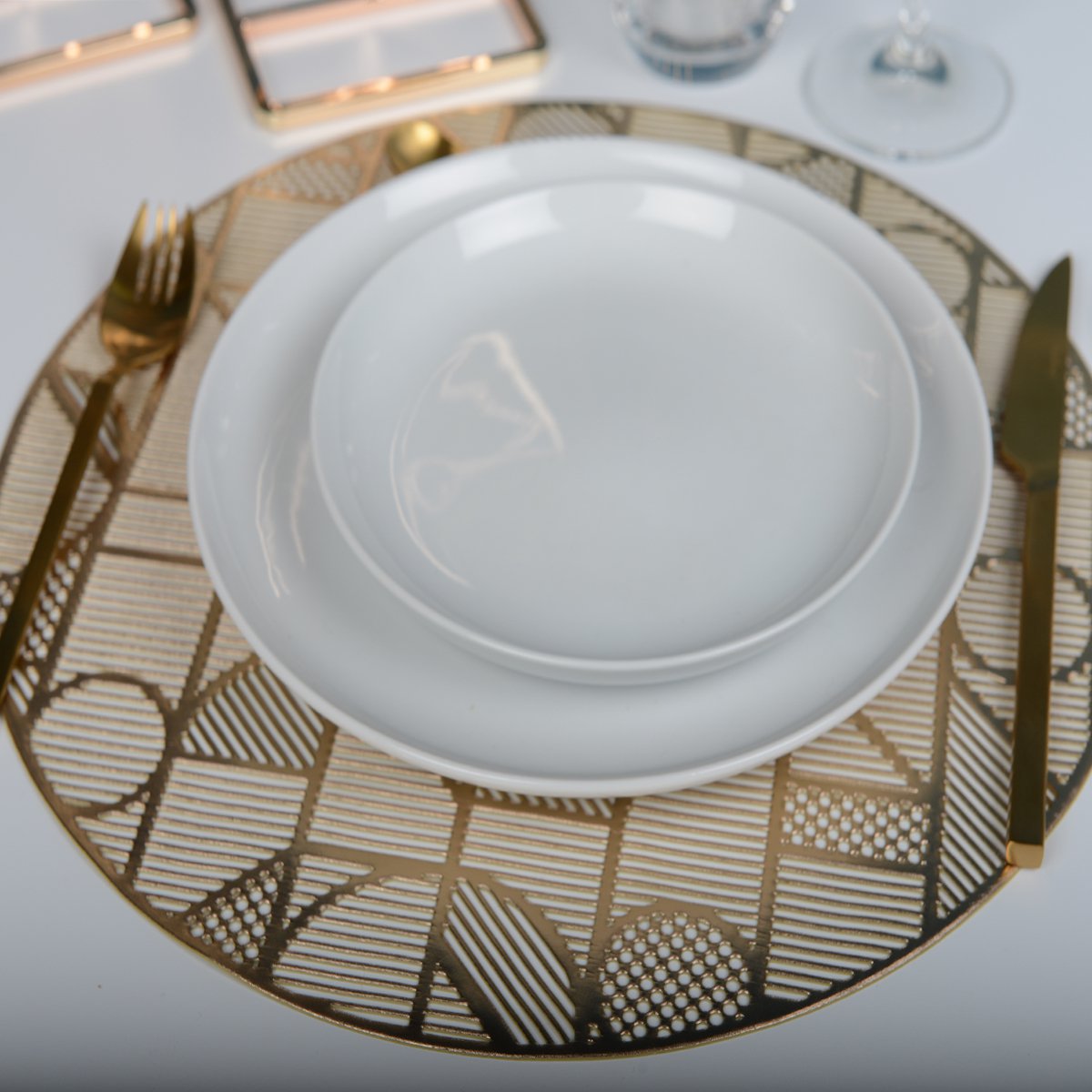 Gouden geometrische plaat