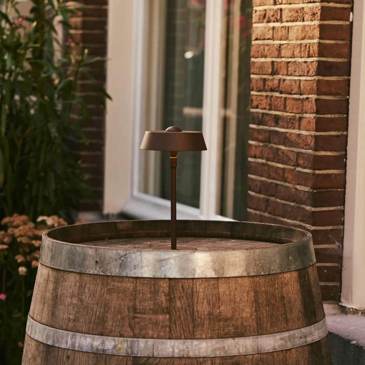 Luca Mocha Brown - USB -oplaadbare lamp L Minimalistisch, speels en dimpelbaar