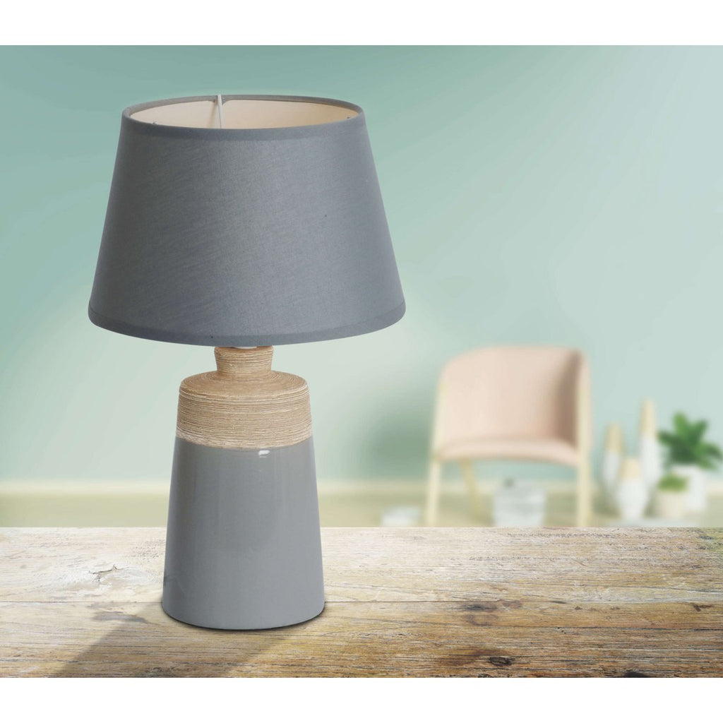 Liv · Houten tafellamp met linnen kap — grijs