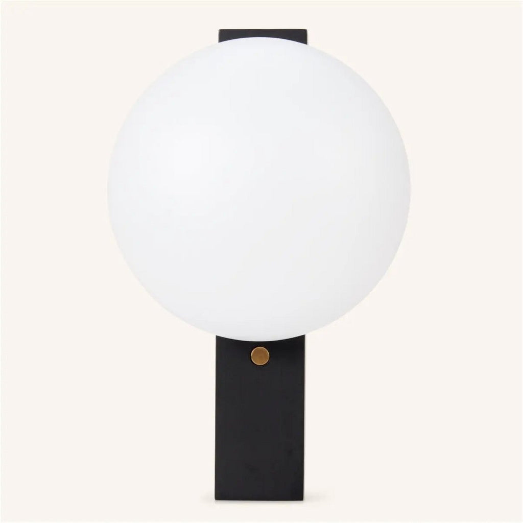 Matthew Black draadloze houten wandlamp – Oplaadbaar en dimbaar