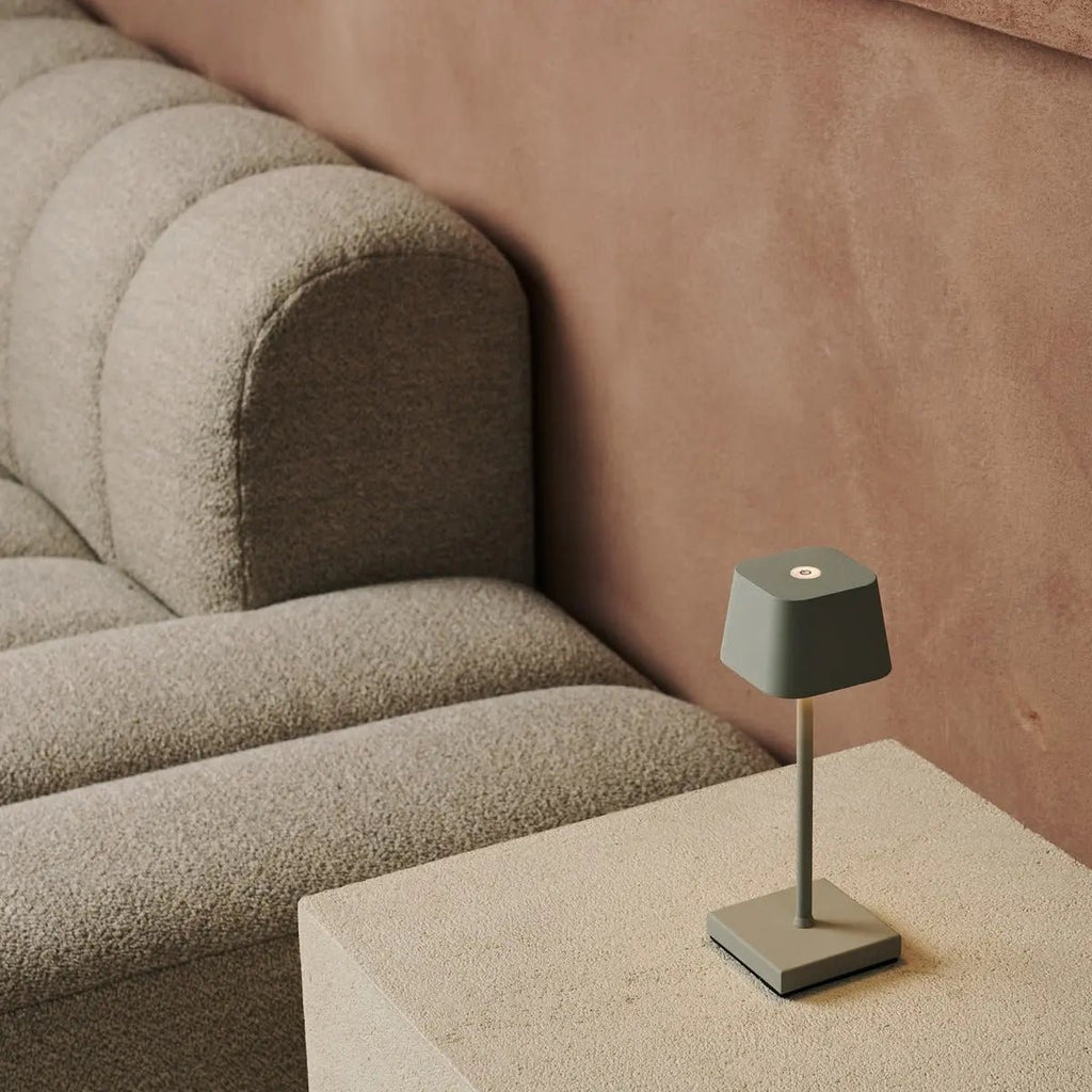 Sarphati Mini Shadow Gray Draadloze tafellamp -WiReless oplaadbaar via laadstation, dimbare lamp en 3 lichtmodi