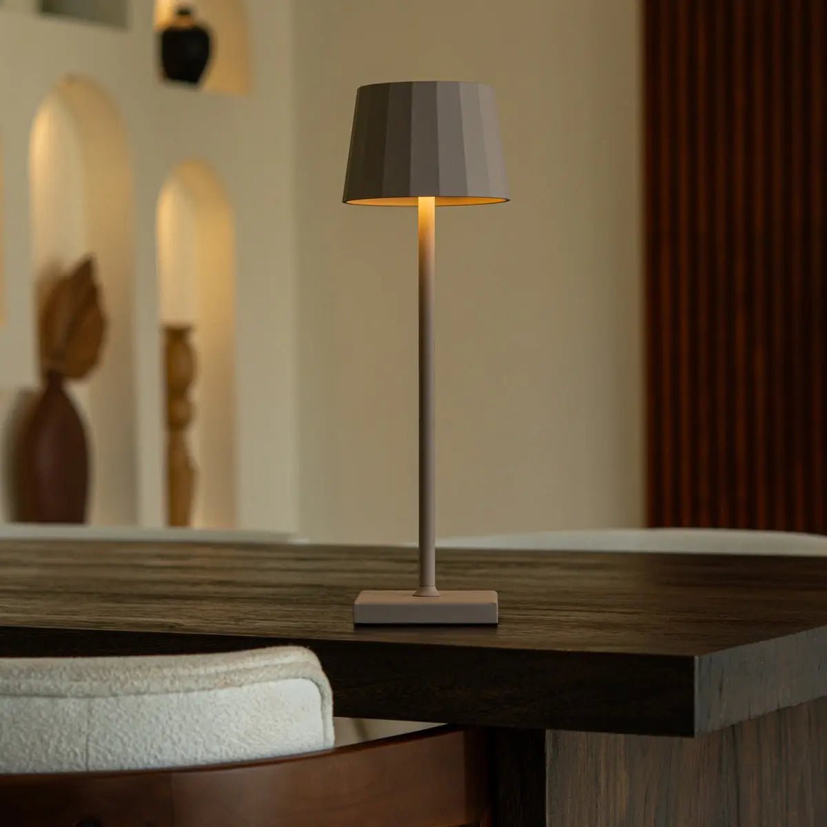 William Koala Brown oplaadbare ijzeren tafellamp – dimbaar, opladen via USB-C, batterijduur van 120 uur